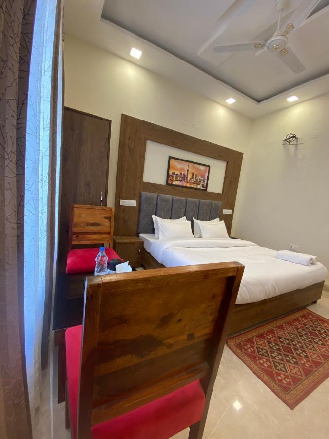 Hotel Woodlark Zirakpur - A Peaceful Stay Extérieur photo